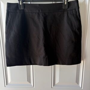 🖤 Ann Taylor LOFT Black Mini Skirt – Pleated Back Detail – Size 10